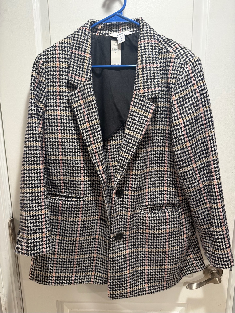 Old Navy Houndstooth Blazer in Black, Cream & Pink